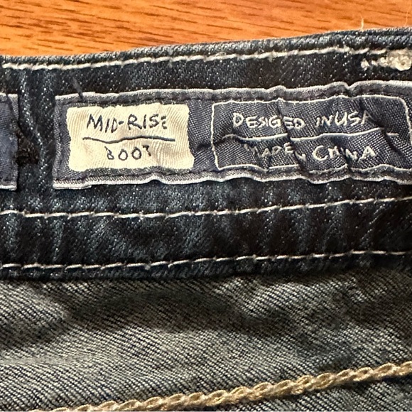 Miss Me Mid-Rise Boot Stretch Jean Size 26 STYLE ME8385BR - Picture 10 of 16